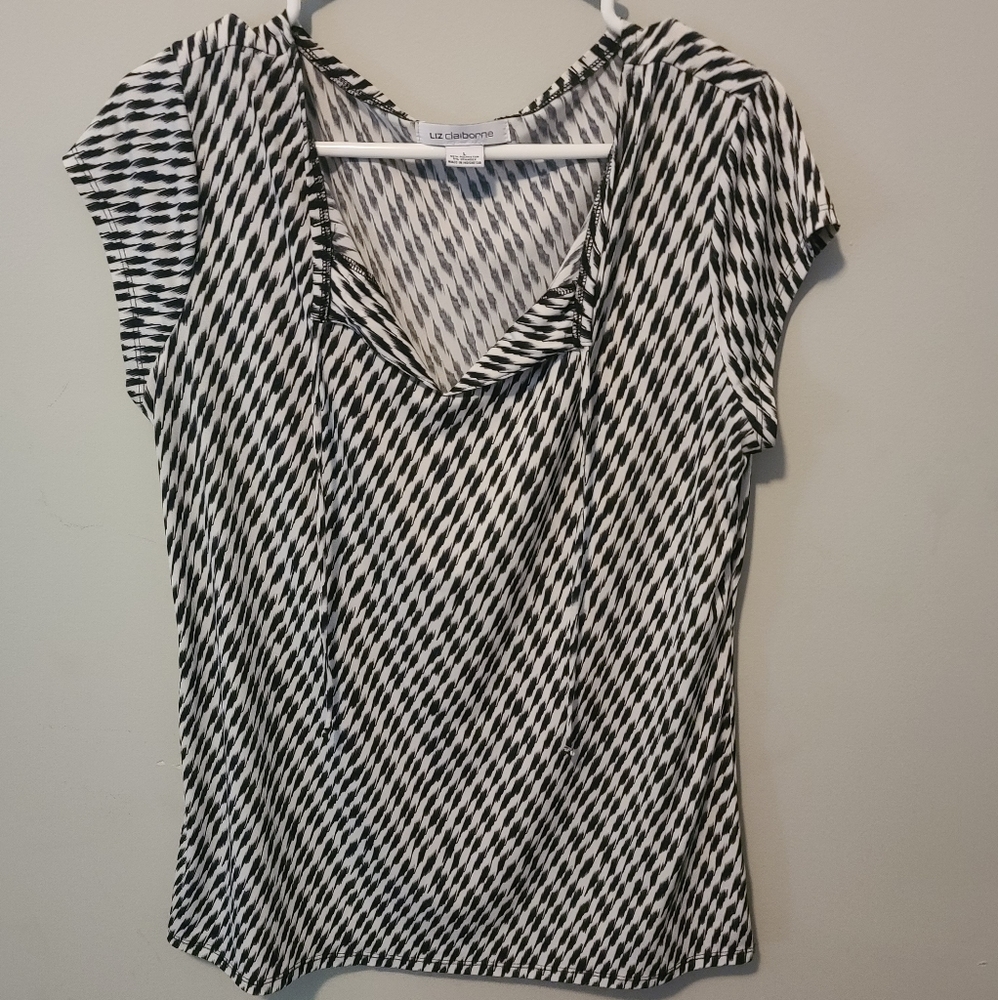Liz Claiborne size large polyester shirt, black